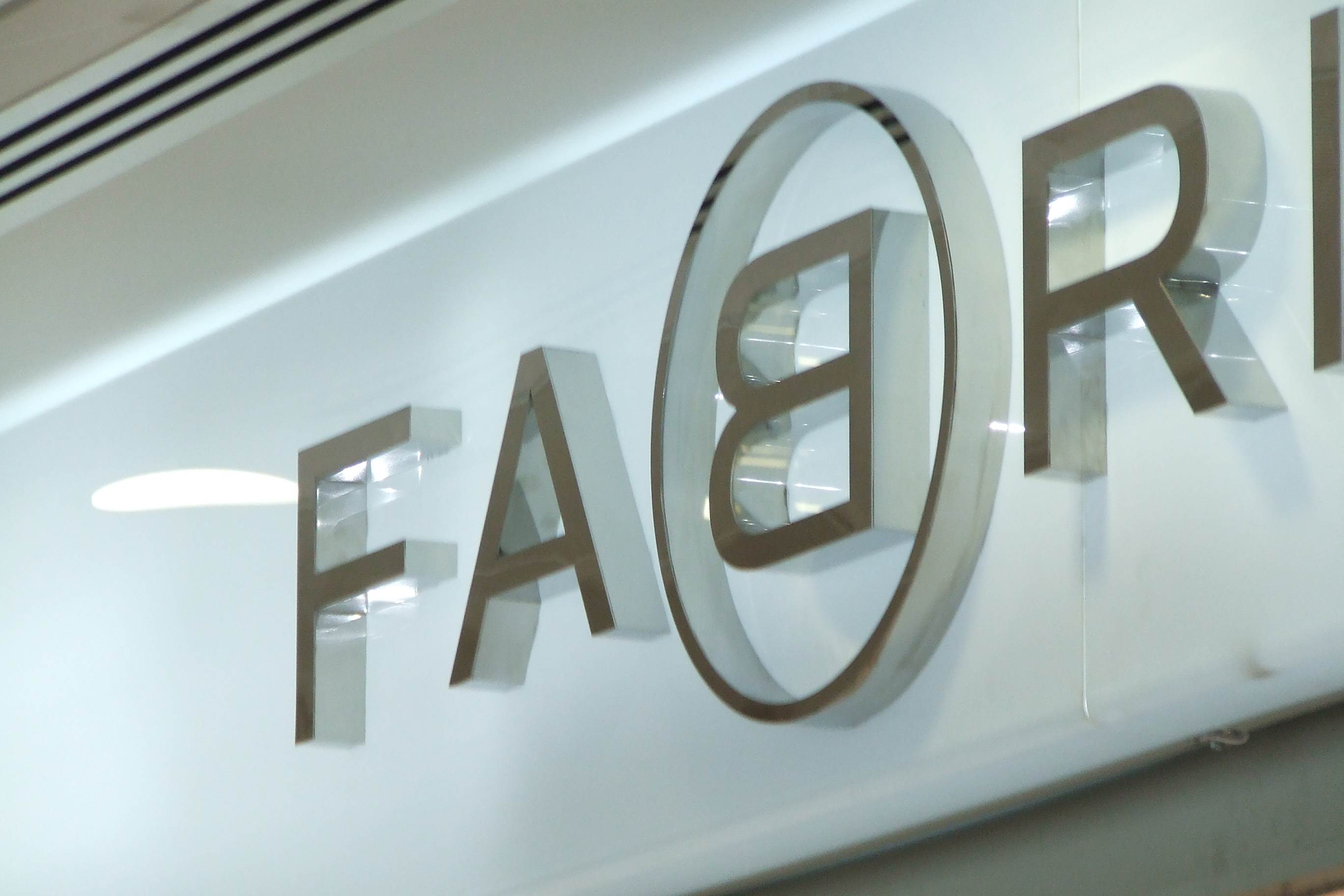 Gümüş Rengi Krom Kutu Harf